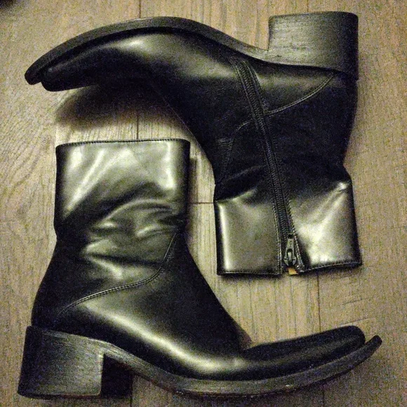 Gianni Barbato Black Leather Western Style Ankle Boots